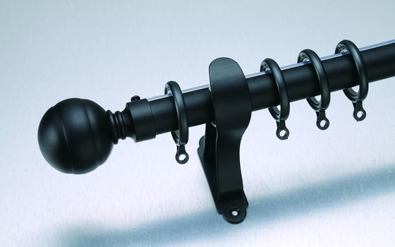 Παραθύρων διακοσμητικές συναρμολογήσεων ανοξείδωτου σωλήνων κουρτινών ράβδοι κουρτινών χρώματος μετάλλων διπλές μαύρες