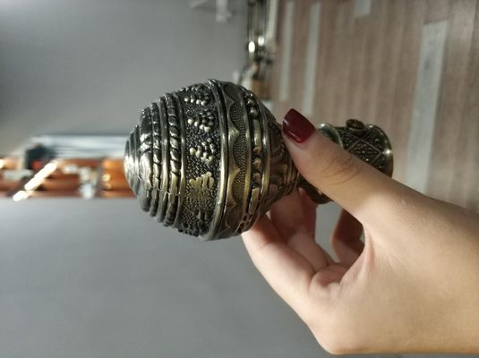 Μέταλλο 28mm χρώματος χαλκού χαλκού εξαρτήματα κουρτινών καλυμμάτων τελών ράβδων κουρτινών