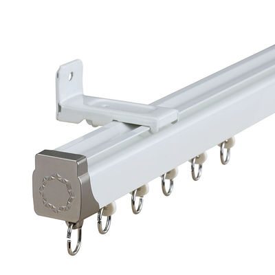 Το ανώτατο όριο τοποθετεί την αυτόματη σιωπηλή διαδρομή κουρτινών για τις κουρτίνες παραθύρων