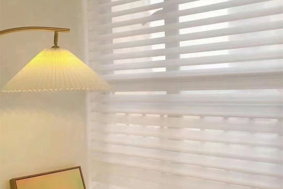 Αντιανεμικό σύγχρονο ύφος Drapes παραθύρων γραφείων Wifi για το γραφείο καφέδων